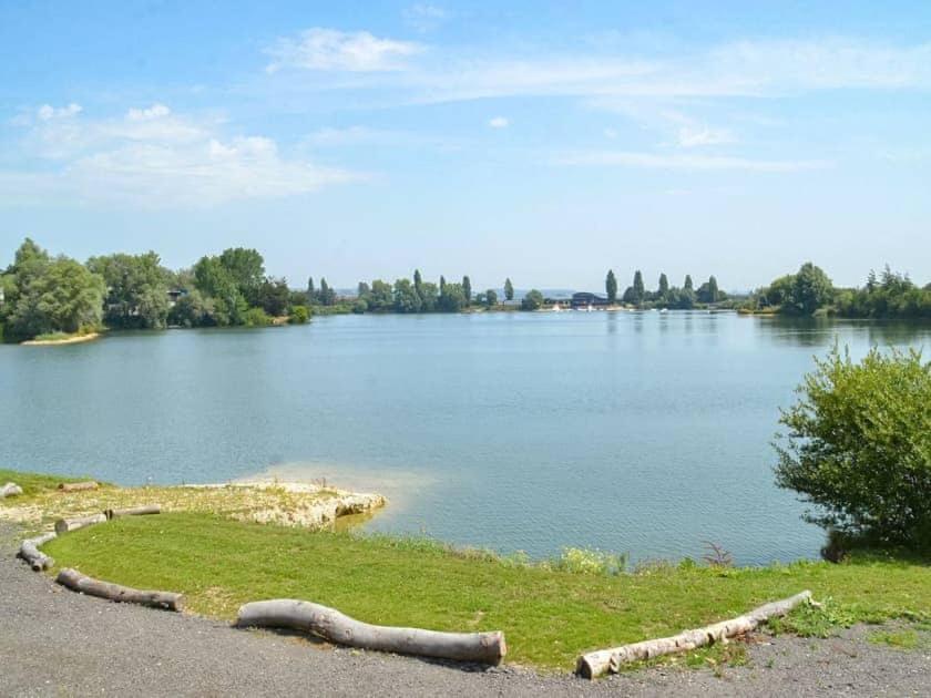 Lake Lodges Chichester Buitenkant foto