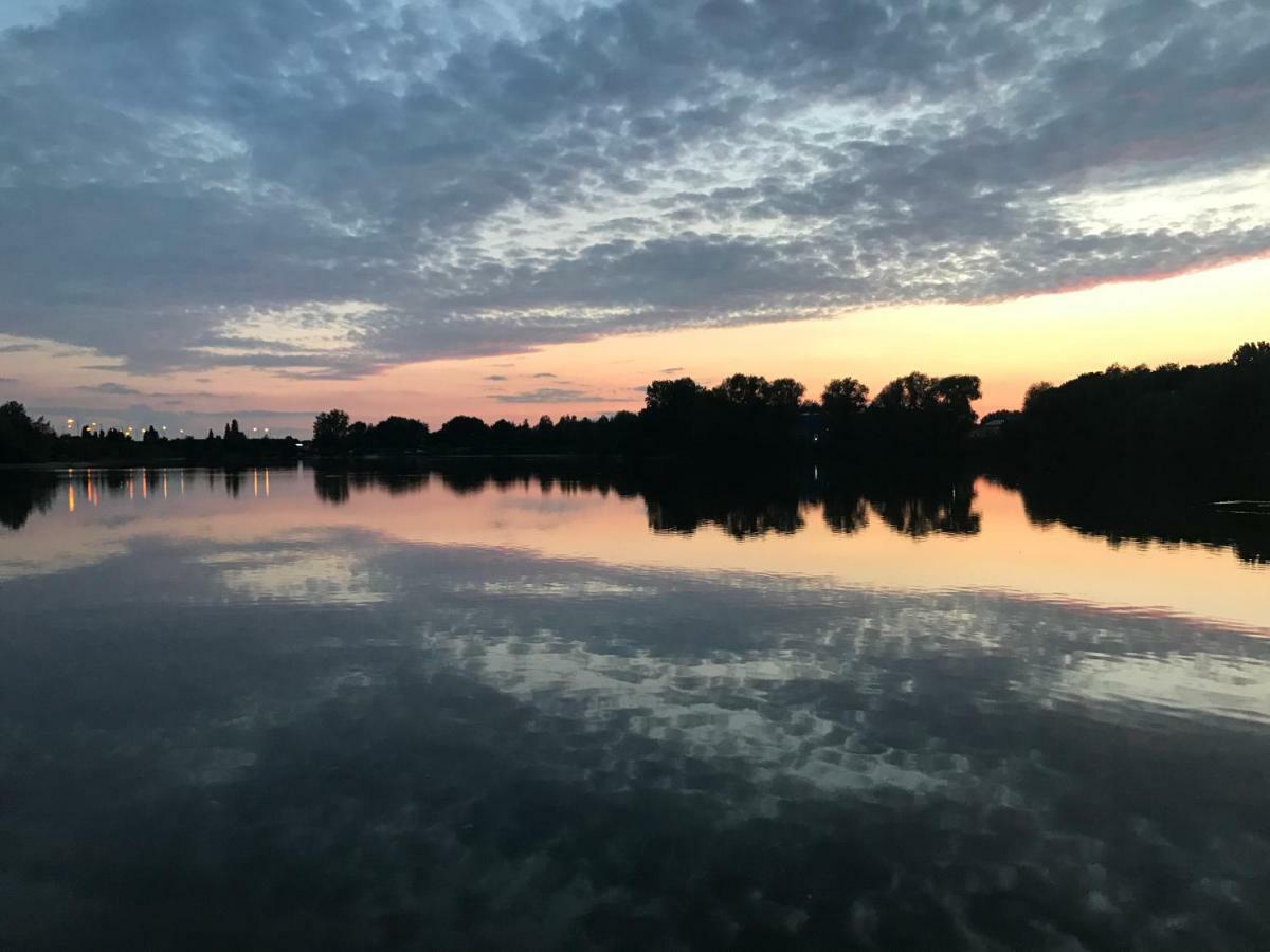 Lake Lodges Chichester Buitenkant foto